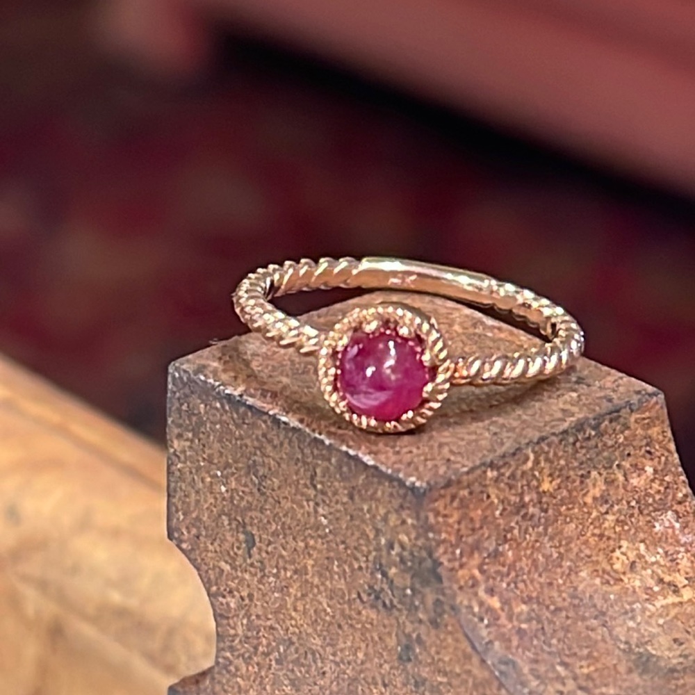 14k Rose Gold Cabochon Ruby Ring - image 3